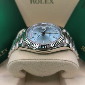 Superclone Rolex Day-Date 40 mm Ice blue Dial 228236