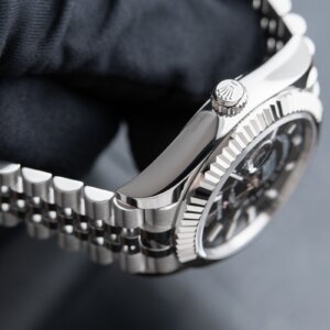 Superclone Rolex Sky-Dweller 42 mm Bright black Dial 336934 Jubilee