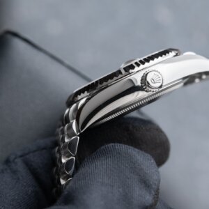 Superclone Rolex Sky-Dweller 42 mm Bright black Dial 336934 Jubilee