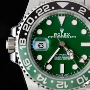 Superclone Rolex GMT-Master II 40 mm 126729VTNR Jubilee “ Absinthe ”