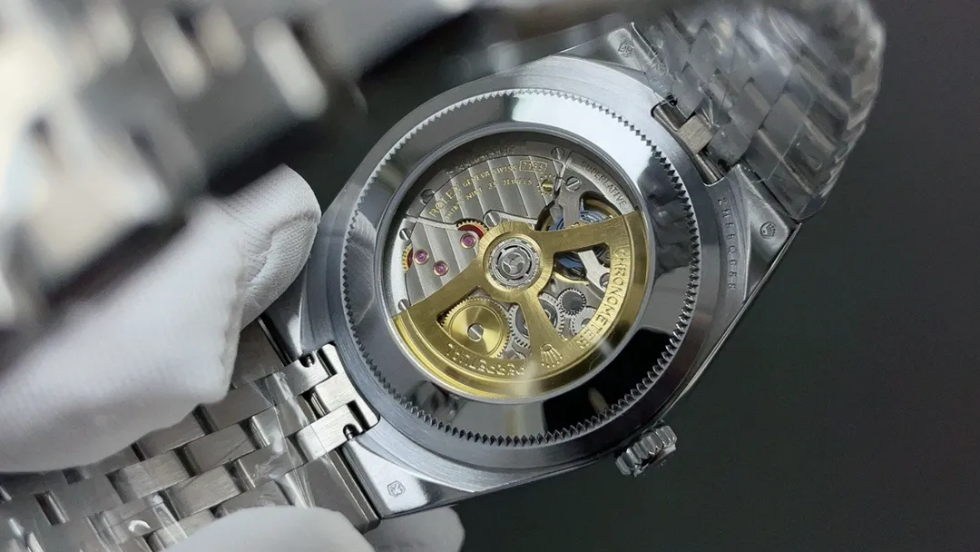 Rolex Land-Dweller 40 mm Oystersteel and white gold