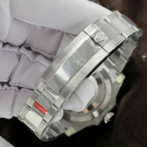Rolex Submariner 41mm Black Dial 126619LB photo review