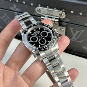 Superclone Rolex Daytona 40 mm Black Dial 126500LN “Godzilla”
