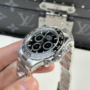 Superclone Rolex Daytona 40 mm Black Dial 126500LN “Godzilla”