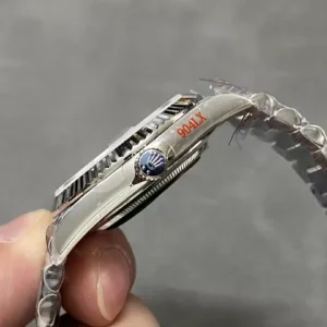 Superclone Rolex Day-Date 40 mm Cadran bleu ombré 228239