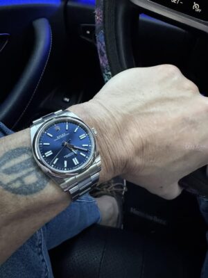 Rolex Oyster Perpetual 41mm Yellow Dial 124300 photo review