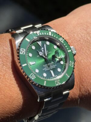 Superclone Rolex Submariner 40mm Green Dial 116610LV “Hulk” photo review