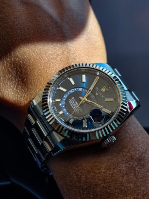 Superclone Rolex Sky-Dweller 42 mm Intense white Dial 336934 photo review