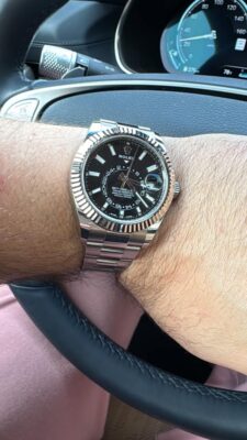 Superclone Rolex Sky-Dweller 42 mm Intense white Dial 336934 photo review