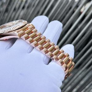 Superclone Rolex Day-Date White Mother-of-Pearl Diamond Dial 128235-0078 36 mm