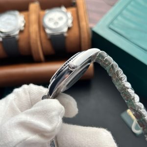 Rolex Datejust Silver Dial 126334-0004 41 mm