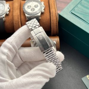 Rolex Datejust Silver Dial 126334-0004 41 mm