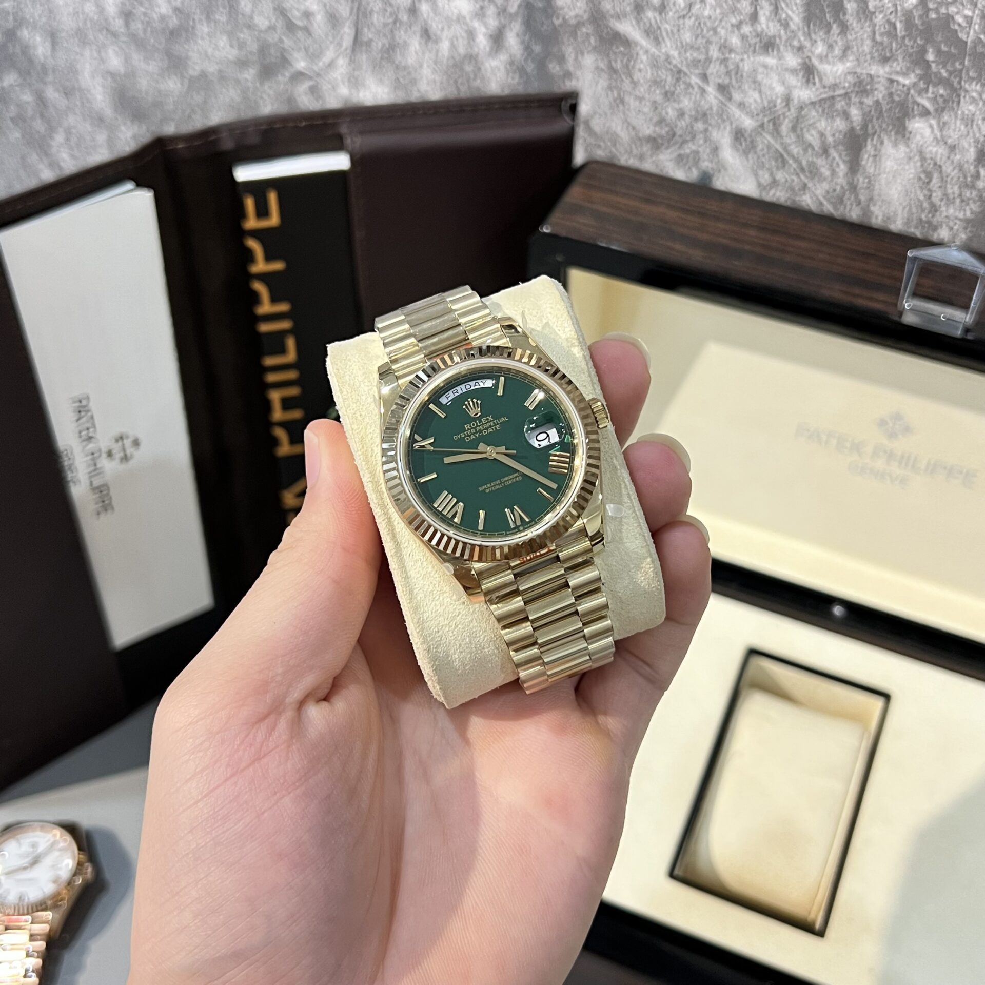 Superclone Rolex Day-Date Green Dial 228238-0061 40 mm - Image 4