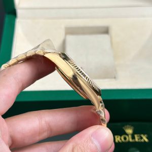 Superclone Rolex Day-Date Champagne Diamond Dial 128238-0132 36 mm