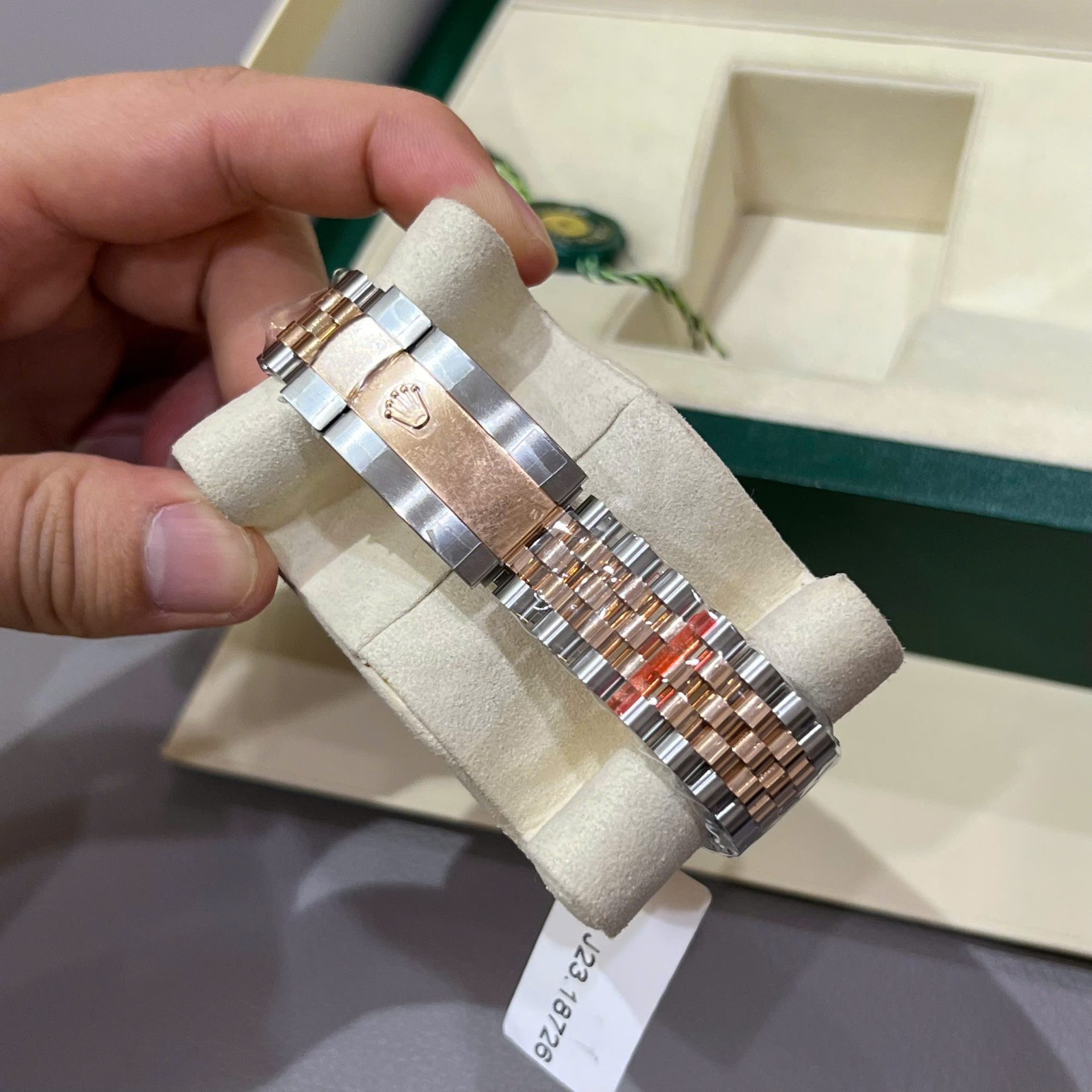Rolex Datejust Mother of Pearl Dial 126231-0021 36 mm – Bild 9