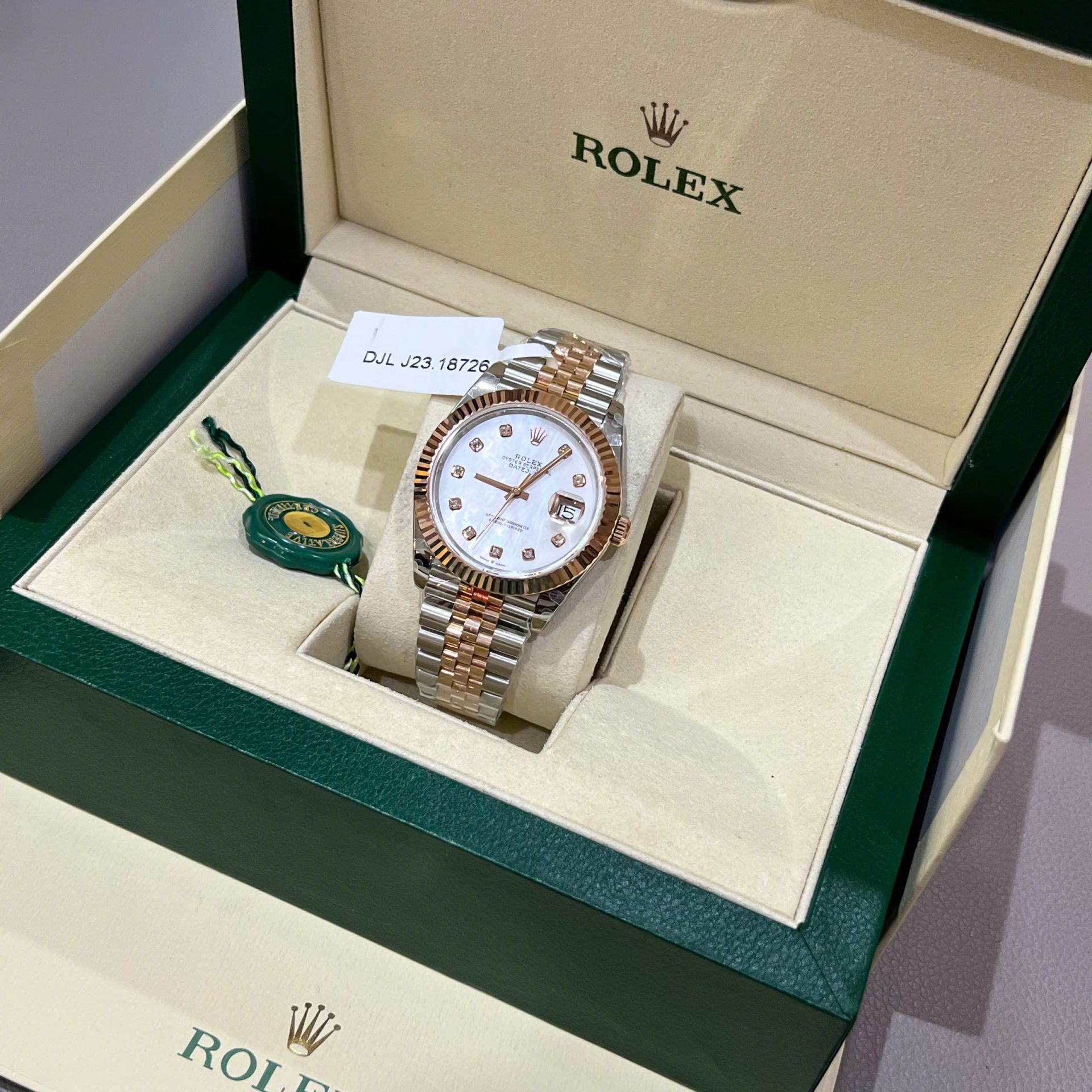 Rolex Datejust Mother of Pearl Dial 126231-0021 36 mm – Bild 2