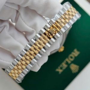 Rolex Datejust Olive Green Roman Diamond Dial 126233-0025 36 mm
