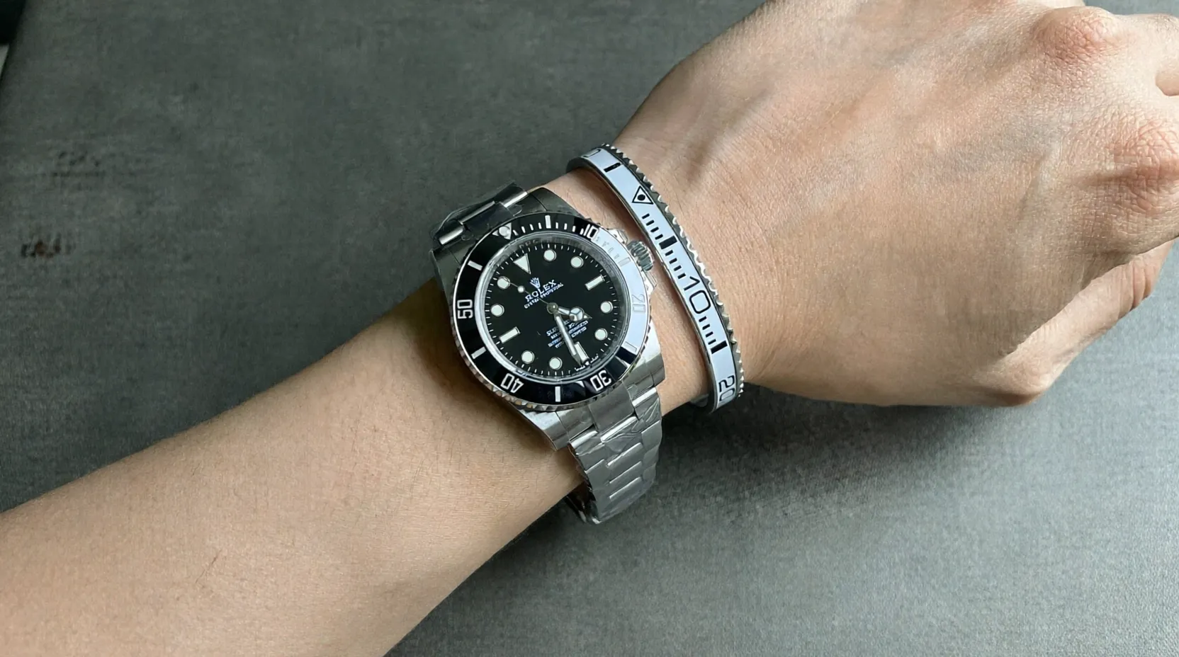 White Titanium Steel Bezel Bracelet - Image 2