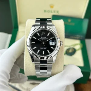 وجهة نظر بديلة لـ Rolex Datejust Black Dial 126334-0017 41 mm