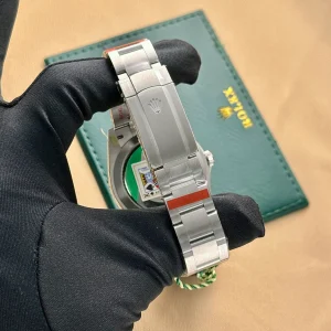 Replica Rolex Oyster Perpetual Black Dial 124300 41 mm