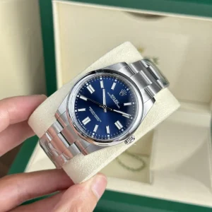 وجهة نظر بديلة لـ Replica Rolex Oyster Perpetual Blue Dial 124300 41 mm