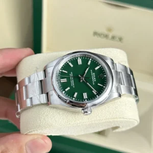 Replica Rolex Oyster Perpetual Green Dial 124300 41 mm