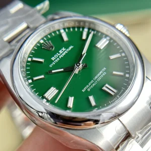 Replica Rolex Oyster Perpetual Green Dial 124300 41 mm