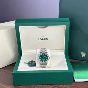 Replica Rolex Oyster Perpetual Green Dial 124300 41 mm