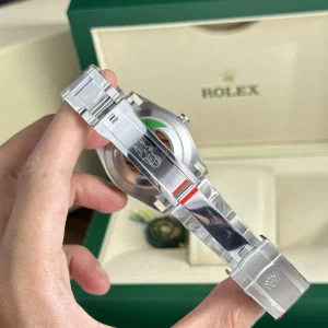 Replica Rolex Oyster Perpetual Silver Dial 124300 41 mm