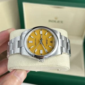 وجهة نظر بديلة لـ Replica Rolex Oyster Perpetual Yellow Dial 124300 41 mm