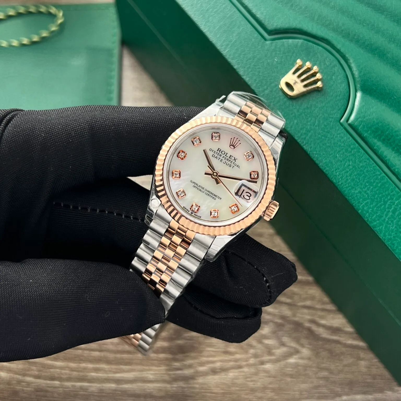 Rolex Datejust Mother of Pearl Diamond Dial 126201-0021 36 mm – Image 4