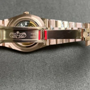 Rolex Land-Dweller 40 mm Everose gold (2025)